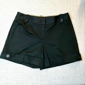 WHITE HOUSE BLACK MARKET SHORT SIZE 8